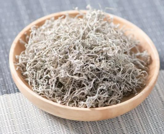 莓茶上白色粉末能溶于水嗎?莓茶為什么有白色粉粒