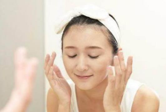 生理鹽水幾天敷一次?生理鹽水敷臉會破壞皮膚屏障嗎