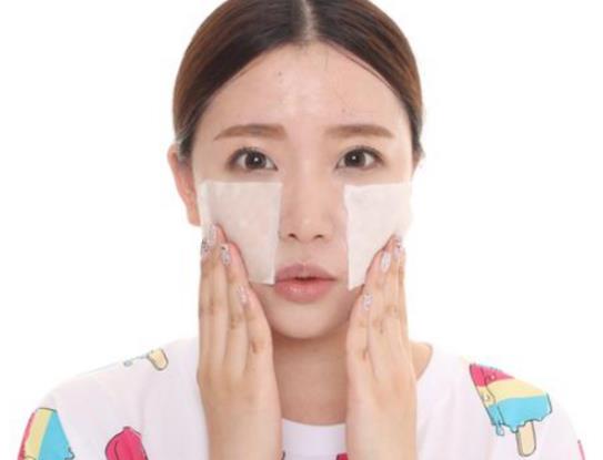 生理鹽水敷臉需要稀釋一下嗎?生理鹽水敷臉的好處與壞處