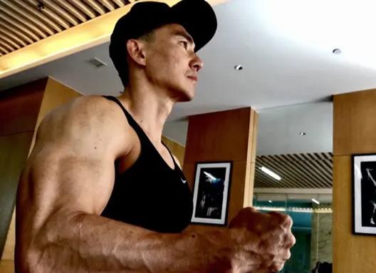 劉畊宏健身操適合中年人練嗎?劉畊宏健身操一天可以跳幾次