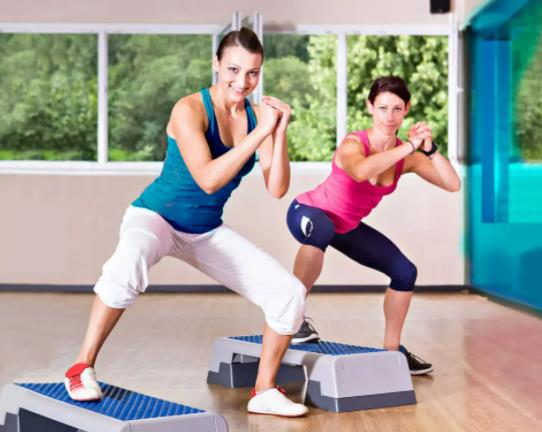 收緊核心是不是憋尿的感覺?瑜伽的核心力量怎么練