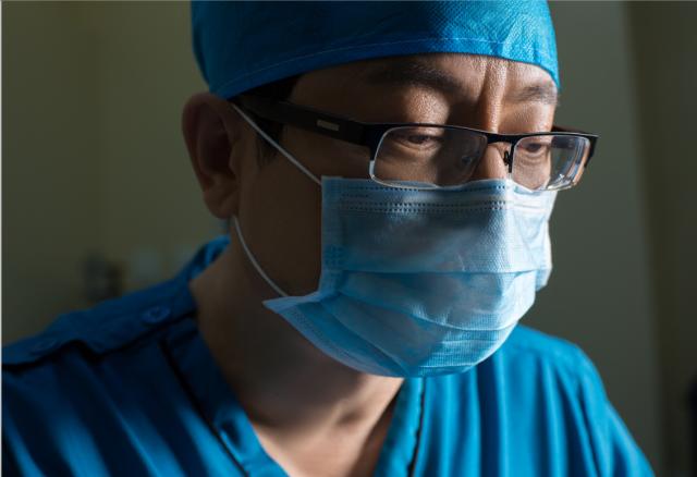 �������t�������t�W�ǻۣ�����������֮����