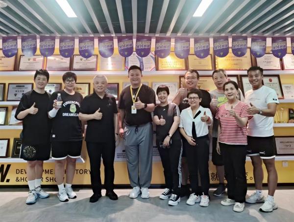 陽光興亞減肥訓(xùn)練營與華人一手共建軟組織徒手物理療法實(shí)踐基地 陽光興亞減肥訓(xùn)練營與華人一手共建軟組織徒手物理療法實(shí)踐基地