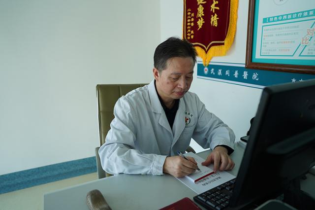 ��������(d��o)�µć������������t(y��)��־�Ə����A���������߻֏�(f��)������