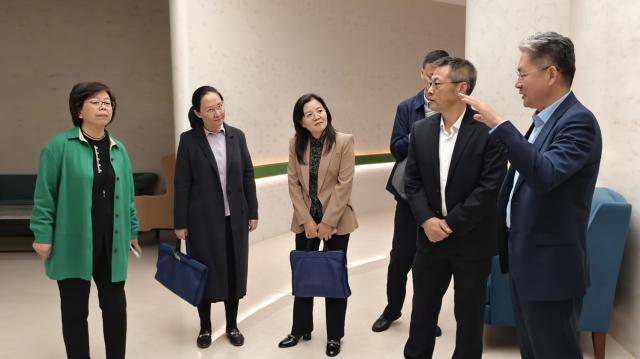 ���S�B�������ǅR���u�� ɳ����·�����H����(f��)�t(y��)�W(xu��)���Ĵ�Ů���