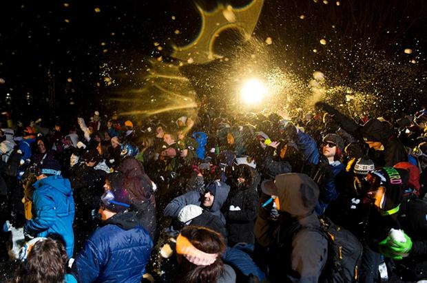 ���ňD��6000�˴�ѩ��ˢ�¼���˹�o��������n��2010��o�