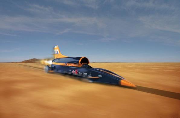 世界上速度最快的汽車 超音速汽車“尋血獵犬” 時速1610公里每小時