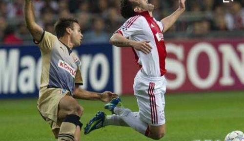 足球史上最假比賽 阿賈克斯慘案6分鐘3球