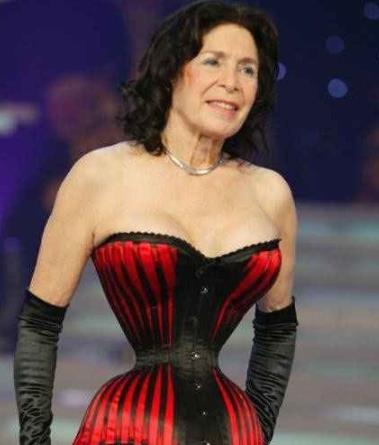 世界上腰最細的女人 腰臀比低到0.48