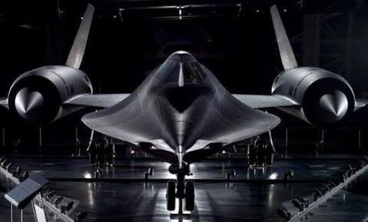 世界上最快的飛機 飛行員要穿特殊航空服才能承受住它的速度