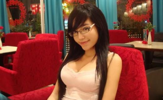 越南第一美女 阮金紅G罩杯的身材迷倒萬千男士