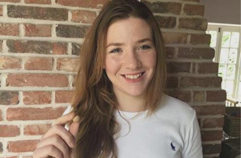 世界上最小的雞蛋 僅長(zhǎng)1.55厘米 比一角硬幣的直徑還短