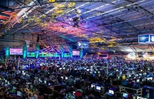 世界上最大的網(wǎng)吧 瑞典網(wǎng)吧內(nèi)2萬人同時(shí)開黑