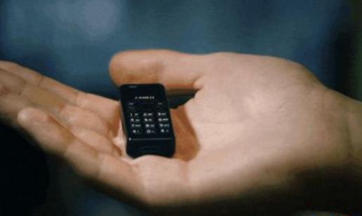 世界上最輕的手機 Tiny T1比硬幣還輕的佛系手機