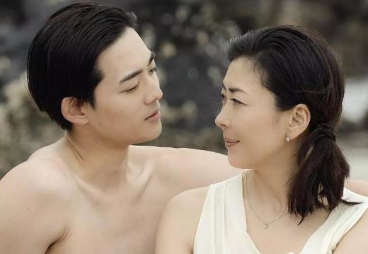 一個男生不讓你談戀愛是什么意思?男女電話聊天超過1小時說明什么