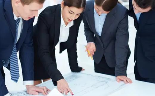 下班被領(lǐng)導(dǎo)請吃飯要去嗎 和領(lǐng)導(dǎo)在一起吃飯注意的細(xì)節(jié) 下班被領(lǐng)導(dǎo)請吃飯要去嗎 和領(lǐng)導(dǎo)在一起吃飯注意的細(xì)節(jié)