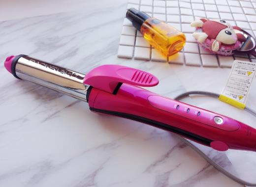 卷發棒沒散熱完可以收起來嗎?卷發棒會燒焦頭發嗎?