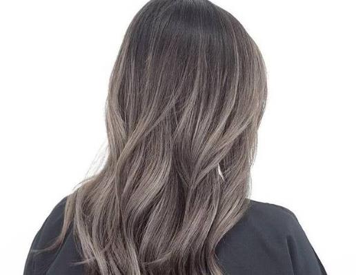 發(fā)際線變高能不能恢復(fù)?怎樣扎頭發(fā)不傷發(fā)際線?