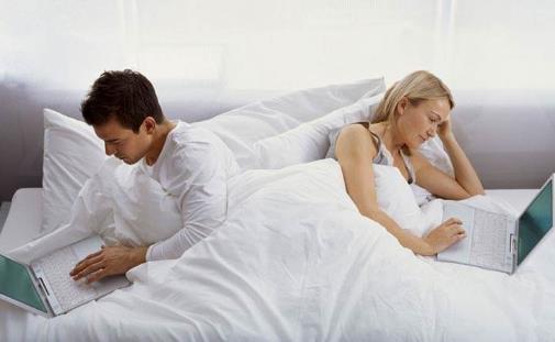 飛機(jī)杯放多少潤(rùn)滑液合適?飛機(jī)杯放過(guò)潤(rùn)滑液之后可以不洗嗎