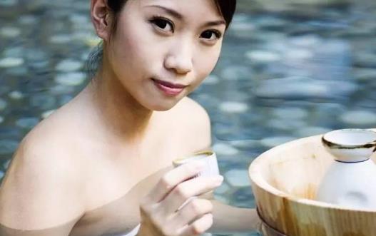 經常痛經會導致不孕嗎?經期多喝紅糖好嗎?