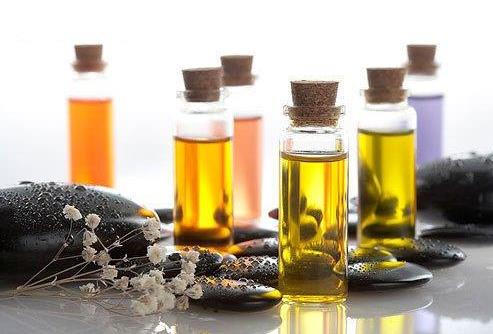 豐胸精油要用多久才見效?用了豐胸精油要怎么按摩才能豐胸?