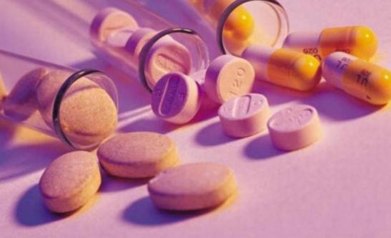 吃避孕藥會影響月經嗎?長期吃避孕藥的危害有哪些