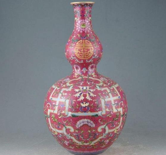 五、清乾隆粉彩“萬壽連延”葫蘆瓶.jpg