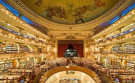 全球十大最佳書(shū)店排行榜,荷蘭馬斯特里赫特教堂書(shū)店有800年歷史