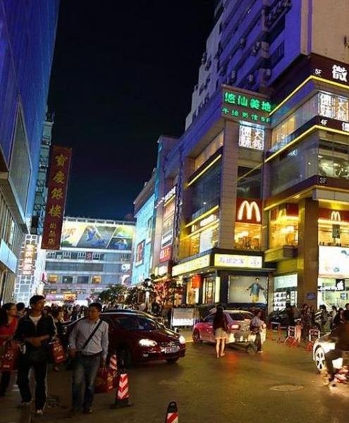 中國最著名的十大步行街排行榜,上海南京路步行街最值得一去