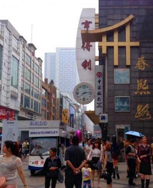 中國最著名的十大步行街排行榜,上海南京路步行街最值得一去