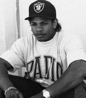 美國十大hiphop歌手排行榜,2Pac第一,埃米納姆第二