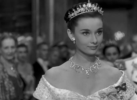 世界十大美女排行榜,赫本第一當之無愧,亂世佳人費雯麗第三