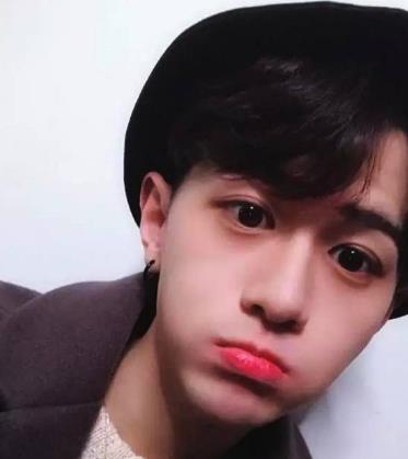 抖音十大帥哥男神排行榜,劉羽中的臉360度無死角,張欣堯第二