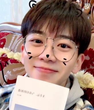 抖音十大帥哥男神排行榜,劉羽中的臉360度無死角,張欣堯第二