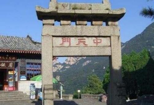 泰安十大最好玩的地方排行榜,泰安地下龍宮第一,泰山風景區第二