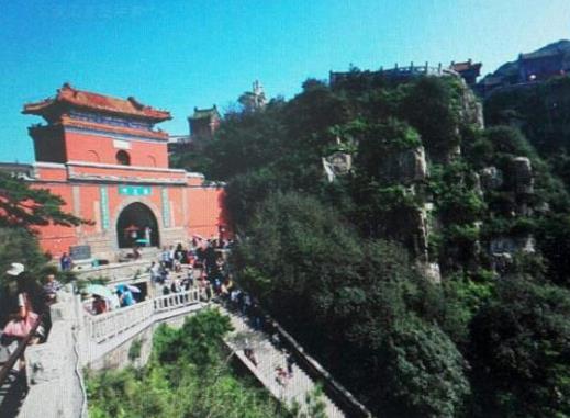 泰安十大最好玩的地方排行榜,泰安地下龍宮第一,泰山風景區第二