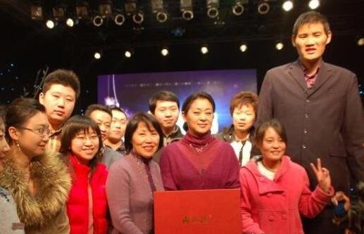 中國十大高人排名,趙亮2.46米號稱中國第一高