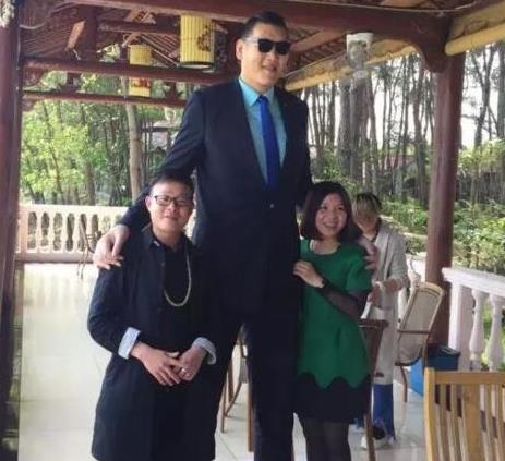 中國十大高人排名,趙亮2.46米號稱中國第一高