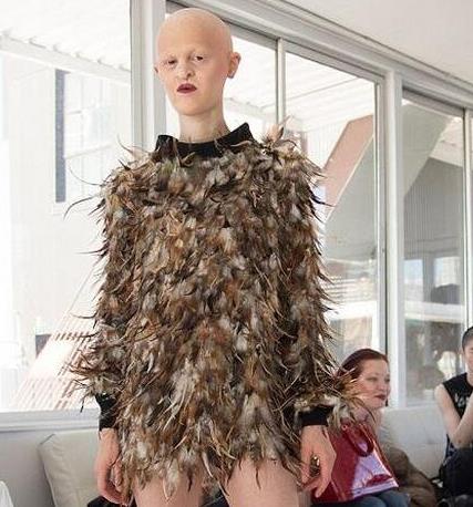 世界上最丑的5個女模特排名,梅勒妮·蓋多斯最令人驚訝