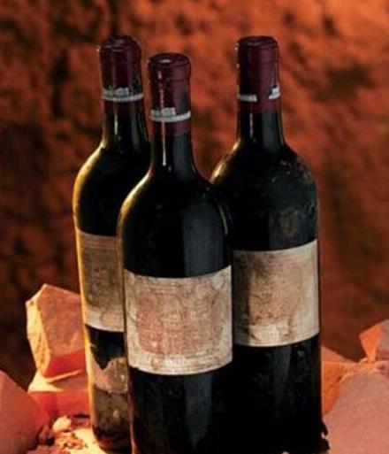 世界上5瓶最貴的葡萄酒排名,1992年份嘯鷹赤霞珠葡萄酒50萬(wàn)美元!
