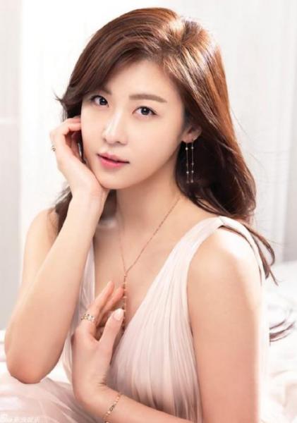 一脫成名的韓國十大當紅女星排名,宋慧喬第一,孫藝珍第二