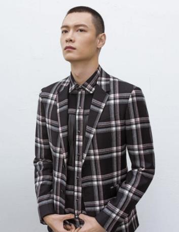 中國十大身材最好的男模特排名,張亮第一,趙磊第二