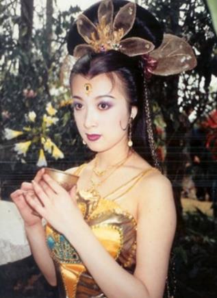 中國最美十大滿族女明星排名,胡因夢第一,關曉彤第二