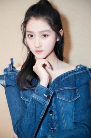 中國最美十大滿族女明星排名,胡因夢第一,關曉彤第二