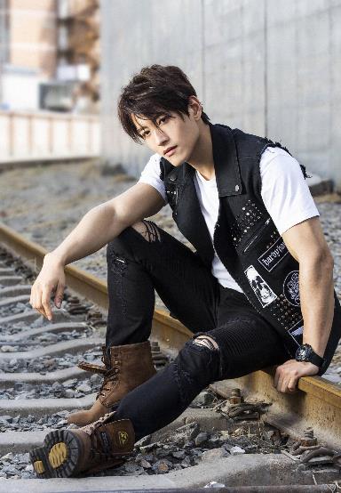 江蘇十大最帥男明星排行榜,朱亞文曾獲《聲臨其境》總冠軍