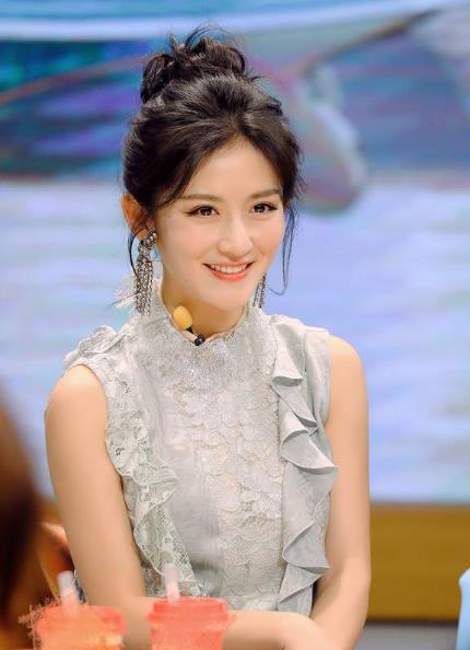 四川十大美女明星排行榜,全能謝娜獲《跨界歌王》亞軍