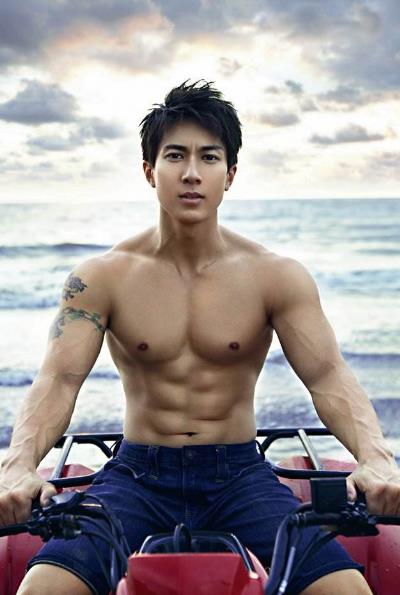中國娛樂圈十大肌肉帥哥排名,吳彥祖、彭于晏有顏身材還很棒!