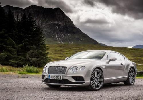 十大熱門敞篷跑車排行榜,保時捷911是后置引擎跑車的代表