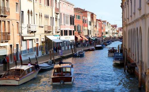 世界十大出口國家排行榜,中國出口金額高達(dá)1.9萬億美元