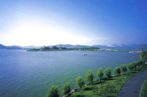 寧波十大適合拍照的地方排行榜,寧波雪竇山風景名勝區引人矚目